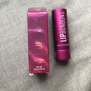 Younique Red Velvet Cake Lipbonbons